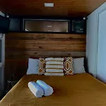 Onehunga Garden Tinyhouse With Parking