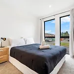 Cozy Brand New Townhouse 4