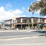 Aarangi Motel