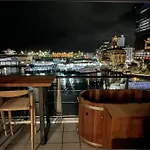 Luxury Apartment - Parking - Hot Tub - Stunning Views