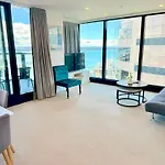 Magnificent Skytower, Sea, Habour View In Cbd