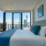 Amazing Skytower View 2 Bedroom 2 Bathroom Apartment