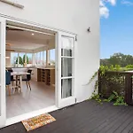 Urban Oasis In Central Auckland