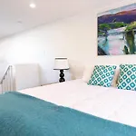 True New York Style Newmarket Loft Apartment