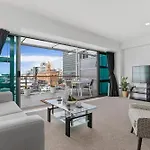 Spacious Water-Front Apartment -Princes Wharf 2219
