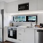Brand New Family Home 7Km From Airport