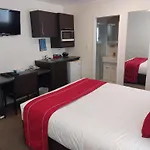 At Eden Park Motel