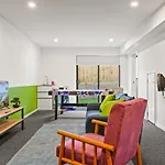Auckland Basecamp - 2Br Crescent City Comfort
