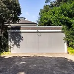 Lovely Beachside Villa In Cheltenham
