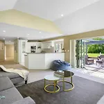 Charming Oasis, Your Cozy Retreat Awaits