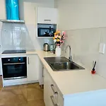 Otahuhu Shopping Centre Apartment 8A