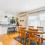 Auckland One Tree Hill Holiday Homes