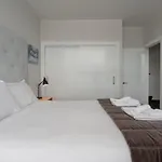Luxury Mount Eden Apartment
