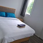 9 Beds Including 3 Double Beds, 4 Single Beds, 2 Sofa Bed, Suite 1, 37 Totara Avenue, New Lynn