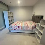 Stylish City Apt, Prime Location