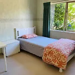 Parkside Pleasure Apartment With Bathroom& Dining