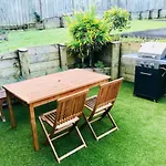 Sunny Character 2 Bedroom Home - Mission Bay