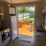 Sunny Character 2 Bedroom Home - Mission Bay