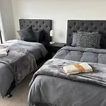 Epsom Tidy House Unit 6