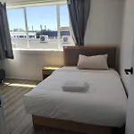 9 Beds Including 3 Double Beds, 4 Single Beds, 2 Sofa Bed, Suite 1, 37 Totara Avenue, New Lynn
