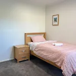 Family Retreat With Playground Views In East Tamaki