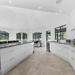 The Luxe Retreat