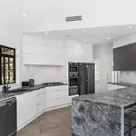 The Luxe Retreat
