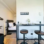 Vibrant Central 1B Studio Vs Pool Gym Sauna