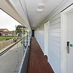 Yates Park Motel