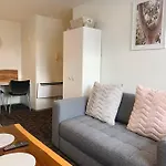 1Br Apt With Sea Views Over The Gulf