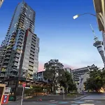 Gorgeous Seaview 2 Bedroom Apartment In Auckland Cbd