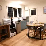Cozy Family Home 10Min To Airport And Pet Friendly