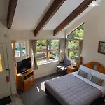 Howick Motor Lodge