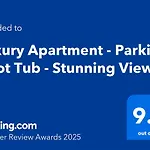 Luxury Apartment - Parking - Hot Tub - Stunning Views