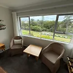 Waiake Beach Apartments