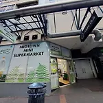 Hidden Gems Studio Apartment