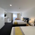 Royal Park Lodge