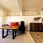 Private Retreat In Birkenhead
