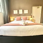 Perfect City Pad In Heritage Complex