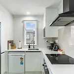 3Br Home W Ample Parking 10 Min To Auckland Cbd