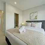 Modern 2-Bedroom Townhouse In Grey Lynn
