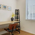 Modern 2-Bedroom Townhouse In Grey Lynn
