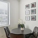 Charming Stay In Grey Lynn Close To Cbd
