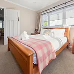 Peaceful Panmure L Cosy 3 Bed Home L Family Loved