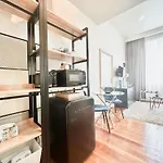 Comfort Studio Getaway With Pool And Gym