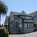 Parnell City Lodge