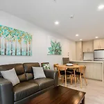 Sky Tower On Your Doorstep! Modern Two Bedroom