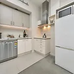 Qv Downtown Studio With Carparks