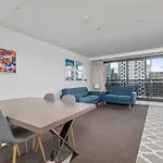2 Bedroom Apt W/ Private Balcony + Netflix Near Spark!
