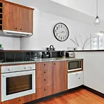 Chic 1 Bedroom Princess Wharf Apartment W/ Ac